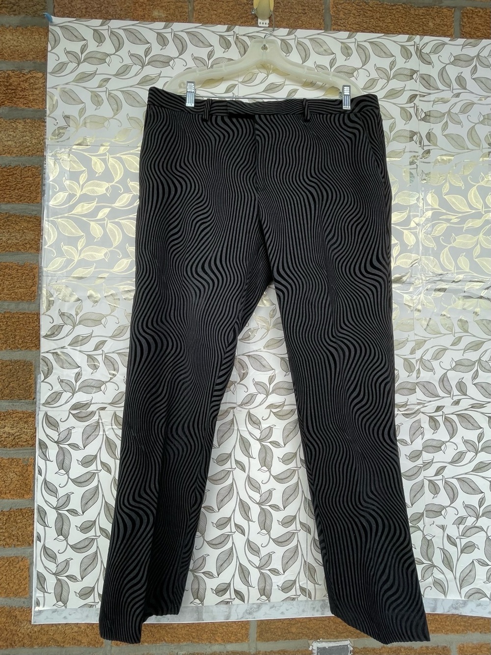 Twisted Tailor Torrance Black Velvet Swirl Dress Pants Size 38